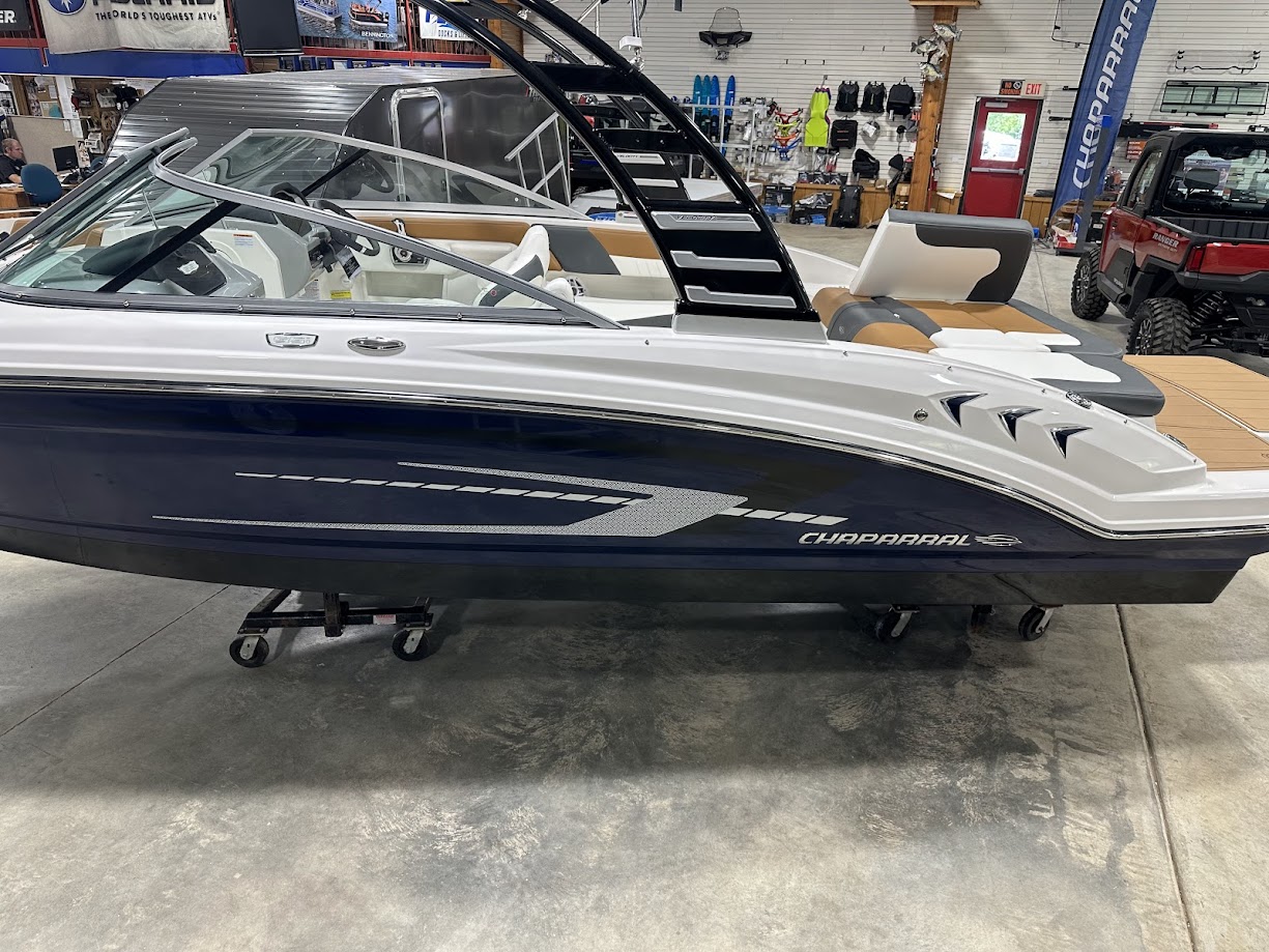 2024 Chaparral SSI 23 SPORT. 300hp 6.2 V8 Bravo 3! Wakeboard tower! - Photo 5